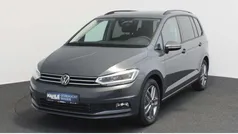 Deep black perleffekt Gebraucht 2024 VW Touran Comfortline Van / Kleinbus | 36.390 € (Fairer Preis)
