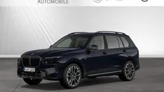 Carbonschwarz Gebraucht 2023 BMW X7 M Sport SUV | 88.900 € (Guter Preis)