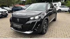 Lackierung schwarz perla nera/typ aussenverkleidung metalliclackierung Gebraucht 2021 Peugeot e-2008 Allure SUV | 16.990 € (Fairer Preis)