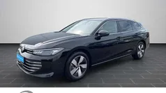 Grenadillschwarz metallic (metallic) Gebraucht 2025 VW Passat Business Kombi | 33.400 € (Guter Preis)