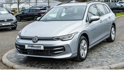 Gebraucht VW Golf VIII Life 116 PS (85 kW) 2024 Silber Kombi