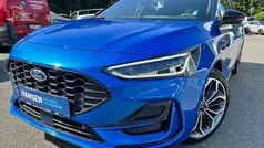 Blau Gebraucht 2024 Ford Focus ST-Line X Limousine | 28.900 € (Fairer Preis)