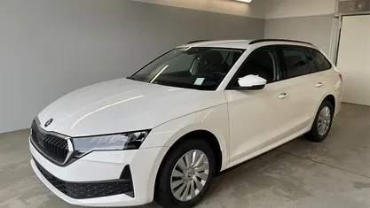 [9p9p] candy white Neu 2025 Skoda Octavia Essence Kombi | 31.080 € (Superpreis)