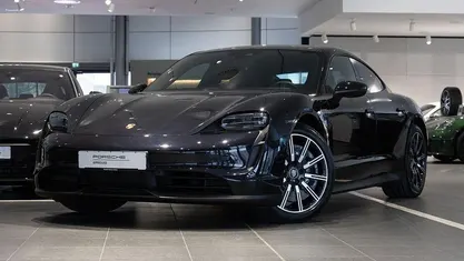 Schwarz Gebraucht 2021 Porsche Taycan Limousine | 59.890 € (Guter Preis)