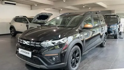 Gebraucht Dacia Jogger Extreme 141 PS (103 kW) 2025 Perlmuttschwarz (schwarz) Van / Kleinbus