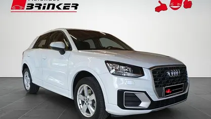 Gebraucht Audi Q2 Sport 116 PS (85 kW) 2018 Gletscherweiß metallic SUV