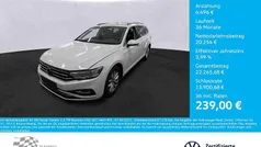 Gletscherweiß metallic Gebraucht 2023 VW Passat Business Kombi | 26.750 € (Fairer Preis)