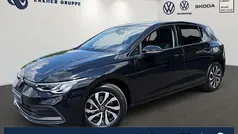 Gebraucht 2023 VW Golf VIII Life Limousine | 25.899 € (Fairer Preis)