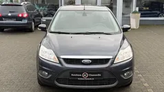 Grau Gebraucht 2010 Ford Focus Style Limousine | 2.500 € (Fairer Preis)