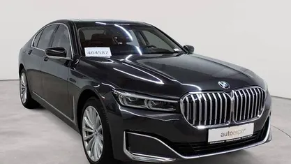 Sophistograu brillanteffekt metallic Gebraucht 2022 BMW 740 Sport Line Limousine | 47.290 € (Superpreis)