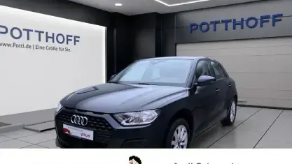 Gebraucht Audi A1 Sportback Comfort 95 PS (69 kW) 2022 Firmamentblau metallic Kleinwagen