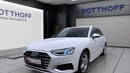 Weiss Gebraucht 2023 Audi A4 Advanced Kombi | 23.750 € (Superpreis)