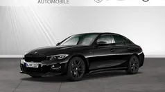 Saphirschwarz metallic Gebraucht 2022 BMW 320 M Sport Limousine | 31.790 € (Guter Preis)