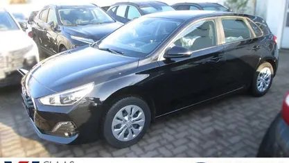 Schwarz Gebraucht 2020 Hyundai i30 Limousine | 13.490 € (Guter Preis)