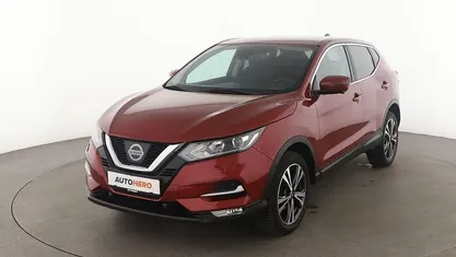 Rot Gebraucht 2018 Nissan Qashqai N-Connecta SUV | 13.950 € (Fairer Preis)