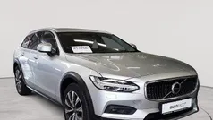 Bright silbermetallic Gebraucht 2022 Volvo V90 CC Pro Kombi | 36.990 € (Superpreis)