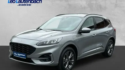 Gebraucht Ford Kuga ST-Line X 224 PS (164 kW) 2022 Solar silver SUV