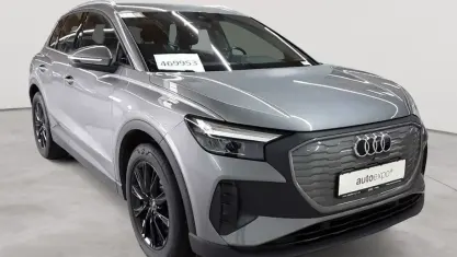 Gebraucht Audi Q4 e-tron Ambiente 150 kW (204 PS) 2023 Taifungrau metallic SUV
