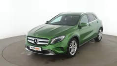 Grün Gebraucht 2016 Mercedes GLA180 Urban SUV | 17.930 € (Fairer Preis)