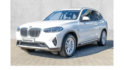Gebraucht BMW X3 Sport Line 184 PS (135 kW) 2022 Weiß SUV