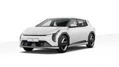 Weiß Neu 2025 Kia EV4 3 Kleinwagen | 34.990 € (Guter Preis)