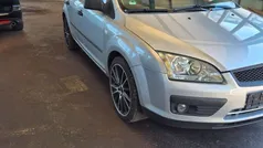 Grau Gebraucht 2005 Ford Focus Ambiente Limousine | 2.250 € (Fairer Preis)