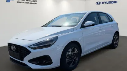 Neu Hyundai i30 Comfort 115 PS (84 kW) 2025 Weiss Kombi