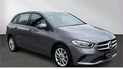 Usata Mercedes B250e Business 160 CV (117 kW) 2022 Grigio Monovolume