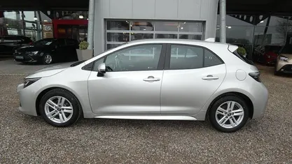 Gebraucht Toyota Corolla Comfort 116 PS (85 kW) 2019 Silber Limousine
