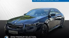 Carbonschwarz metallic Gebraucht 2025 BMW M5 Performance Limousine | 133.790 € (Fairer Preis)