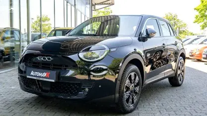 Gebraucht Fiat 600 Style 101 PS (74 kW) 2024 Schwarz SUV