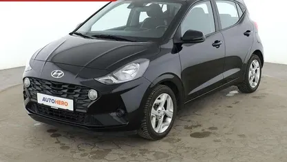 Gebraucht Hyundai i10 Trend 67 PS (49 kW) 2022 Schwarz Kleinwagen