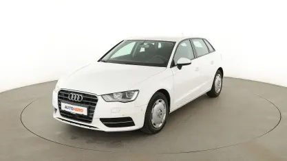 Gebraucht Audi A3 Attraction 150 PS (110 kW) 2015 Weiß Limousine