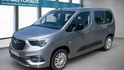 Gebraucht Opel Combo Life Elegance 131 PS (96 kW) 2022 Silber Van / Kleinbus