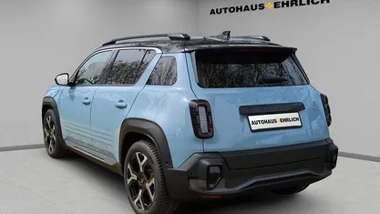 Neu Renault R4 Komfort 110 kW (150 PS) 2026 Kumulusblau mit schwarzem dach Kleinwagen