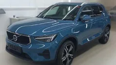 Blau Gebraucht 2025 Volvo XC40 SUV | 36.890 € (Fairer Preis)
