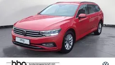 Rot Gebraucht 2022 VW Passat Business Kombi | 18.790 € (Superpreis)