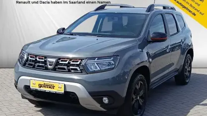 Gebraucht Dacia Duster Extreme 131 PS (96 kW) 2022 Grau SUV