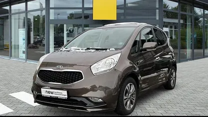 Sandbeige (beige) Gebraucht 2015 Kia Venga DREAM-TEAM Edition Kleinwagen | 8.990 € (Superpreis)