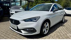 Glacial weiß Gebraucht 2025 Seat Leon FR Kombi | 28.998 € (Fairer Preis)