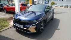Blau + schwarz Gebraucht 2022 Renault Mégane Iconic Limousine | 33.980 € (Etwas zu teuer)