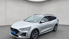 Moondust silber metallic Gebraucht 2023 Ford Focus ST-Line X Kombi | 21.900 € (Fairer Preis)