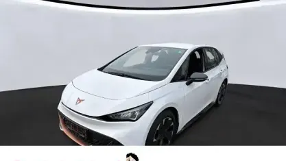 Gebraucht Cupra Born 169 kW (231 PS) 2022 Eisweiß Kleinwagen