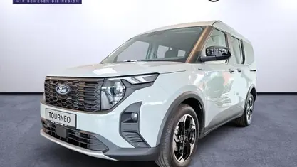 Gebraucht 2025 Ford Tourneo Courier Active Van / Kleinbus | 29.490 € (Fairer Preis)