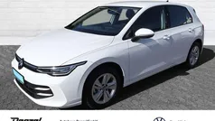 Gebraucht 2024 VW Golf VIII Life Limousine | 24.990 € (Fairer Preis)