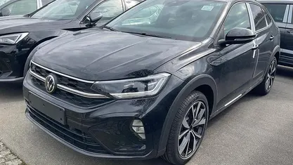 Neu VW Taigo R-line 150 PS (110 kW) 2026 Deep black perleffekt SUV