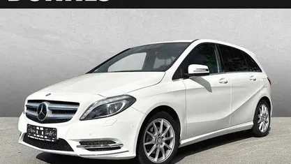 Gebraucht Mercedes B180 125 PS (91 kW) 2014 Van / Kleinbus