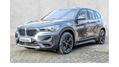 Grau Gebraucht 2022 BMW X1 Advantage SUV | 26.490 € (Fairer Preis)