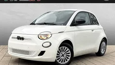 Gebraucht 2025 Fiat 500e Red Kleinwagen | 33.290 € (Fairer Preis)