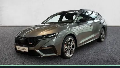 Graphitegrau metallic Gebraucht 2022 Skoda Octavia RS Kombi | 27.990 € (Fairer Preis)